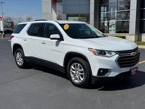 Summit White 2018 Chevrolet Traverse LT Cloth