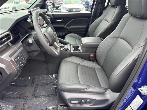 2025 Toyota Tacoma Hybrid TRD Off Road