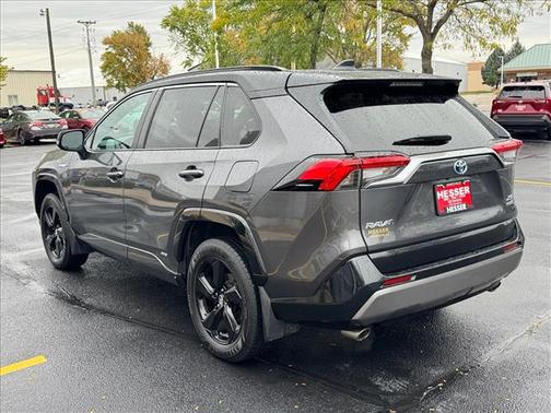 2020 Toyota RAV4 Hybrid SE
