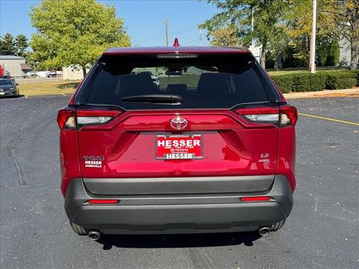 2025 Toyota RAV4 LE