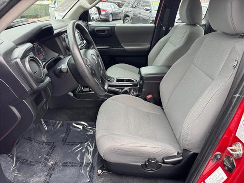 2016 Toyota Tacoma SR