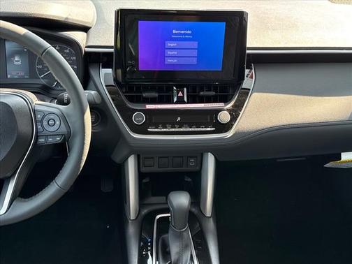 2025 Toyota Corolla Cross LE