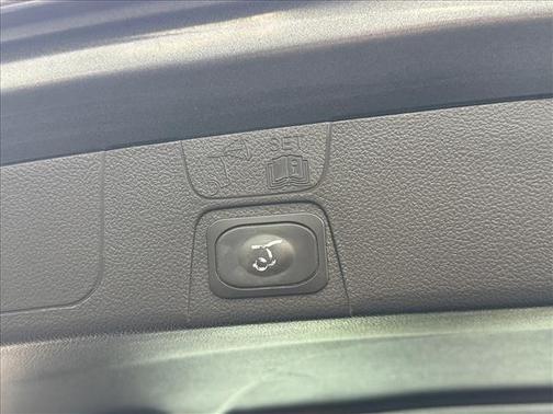 Magnetic 2017 Ford C-Max Hybrid SE