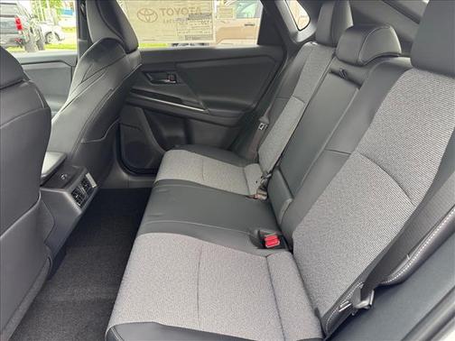 Wind Chill Pearl 2026 Toyota bZ XLE