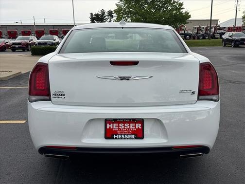Bright White Clearcoat 2019 Chrysler 300 S