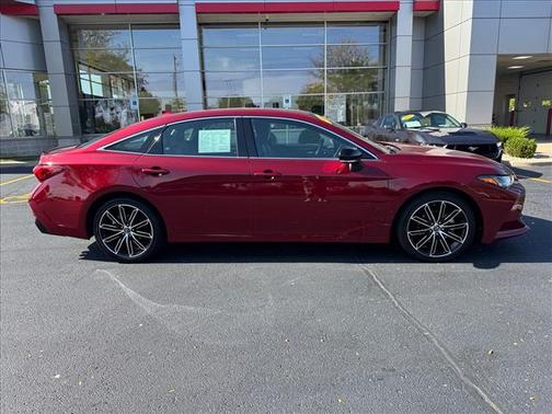 2019 Toyota Avalon Touring