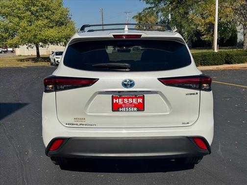 2023 Toyota Highlander Hybrid XLE