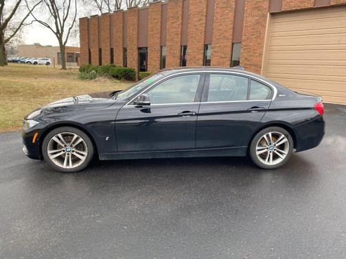 2017 BMW 330e iPerformance