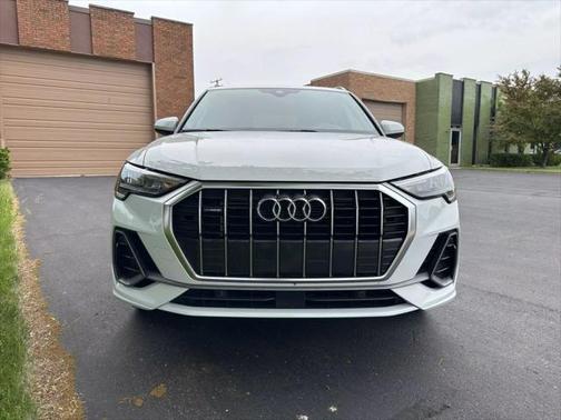2021 Audi Q3 45 S line Premium