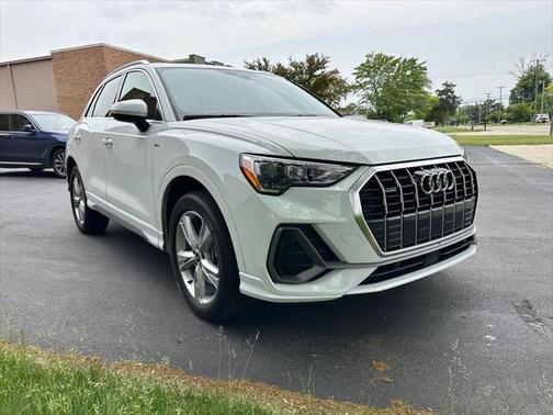 2021 Audi Q3 45 S line Premium