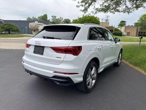 2021 Audi Q3 45 S line Premium