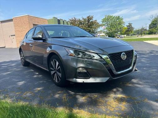 2022 Nissan Altima 2.5 SV