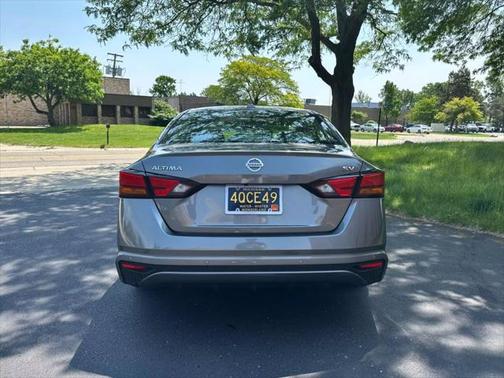 2022 Nissan Altima 2.5 SV
