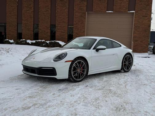 2020 Porsche 911 Carrera 4S