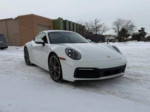 2020 Porsche 911 Carrera 4S