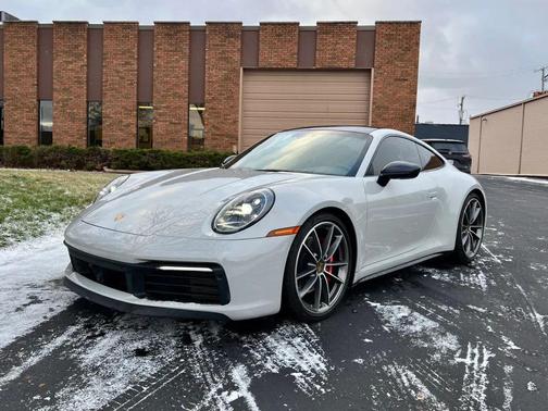2020 Porsche 911 Carrera 4S