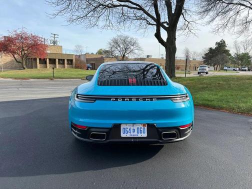 2021 Porsche 911 Carrera