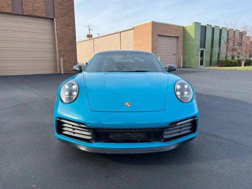 2021 Porsche 911 Carrera