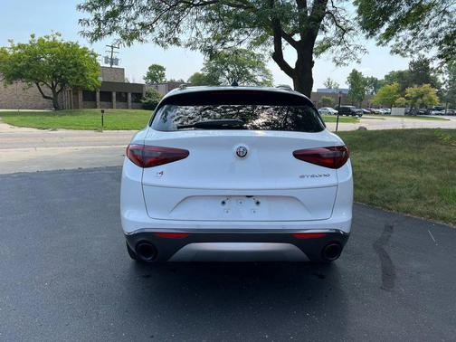 2022 Alfa Romeo Stelvio Ti