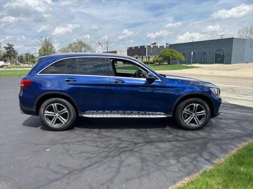 2017 Mercedes-Benz GLC 300 Base