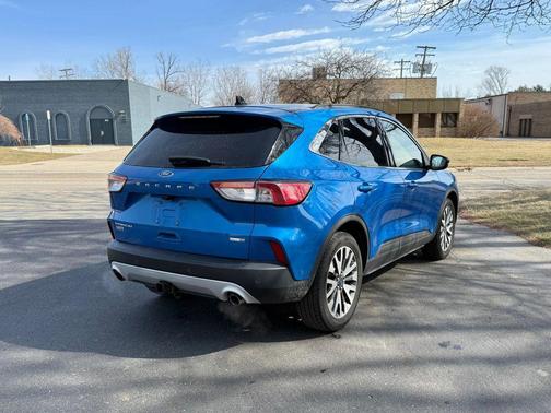 2020 Ford Escape Titanium