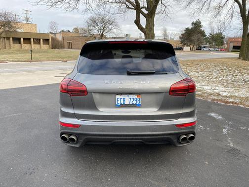 2015 Porsche Cayenne Cayenne