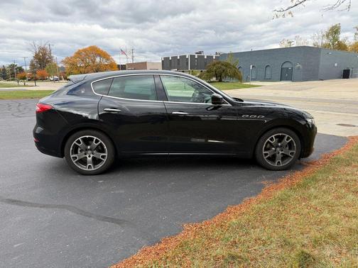2019 Maserati Levante Base