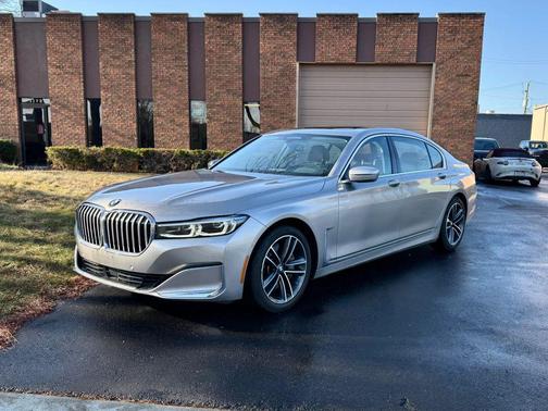 2021 BMW 750 i xDrive