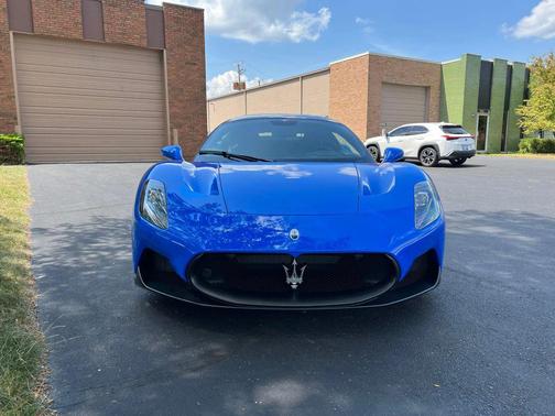 2022 Maserati MC20 Coupe 2D