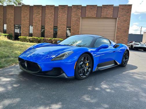 2022 Maserati MC20 Coupe 2D