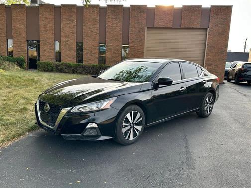 2022 Nissan Altima 2.5 SV