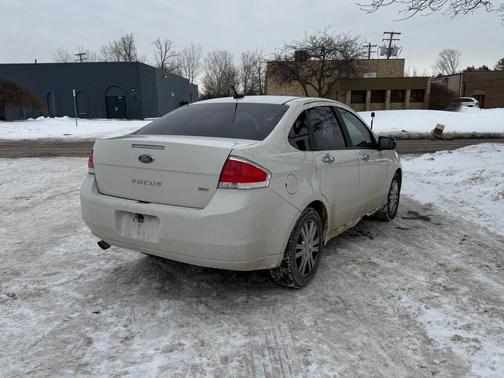 2010 Ford Focus SEL