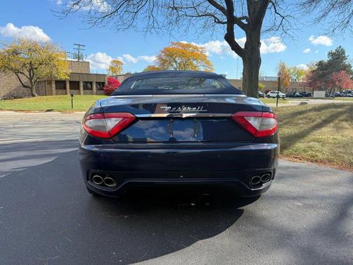 2015 Maserati GranTurismo Base