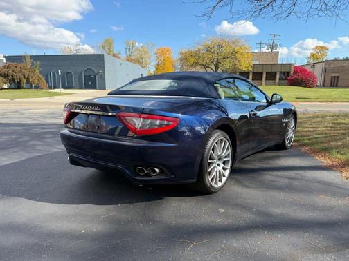 2015 Maserati GranTurismo Base
