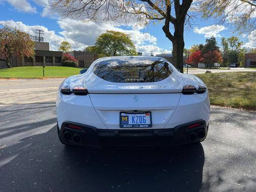 2022 Ferrari Roma Coupe 2D