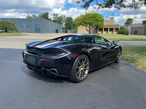 2019 McLaren 570S Coupe 2D