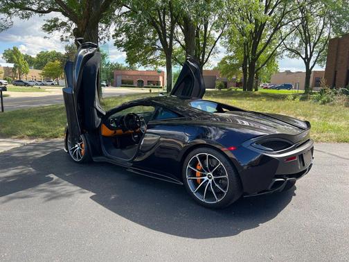 2019 McLaren 570S Coupe 2D