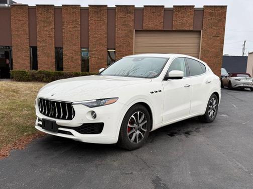 2018 Maserati Levante Base