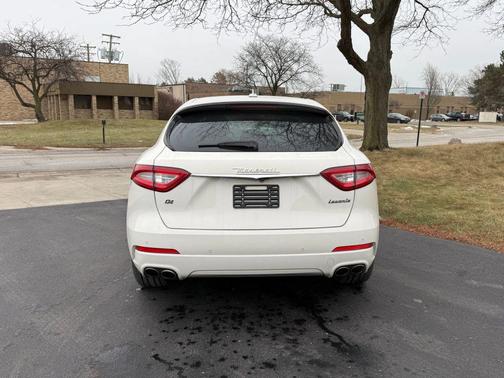 2018 Maserati Levante Base