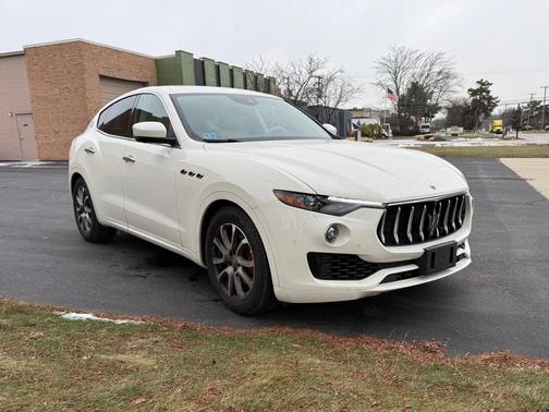 2018 Maserati Levante Base
