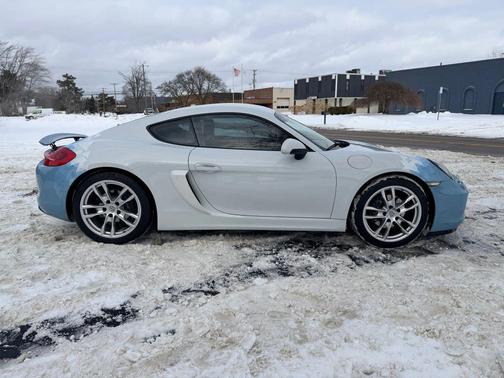 2016 Porsche Cayman Coupe 2D