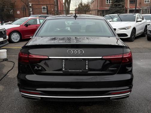 2022 Audi A4 40 Premium