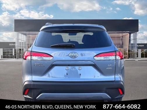 2024 Toyota Corolla Cross LE