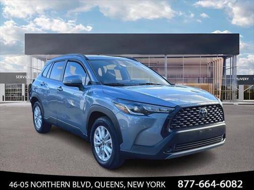 2024 Toyota Corolla Cross LE