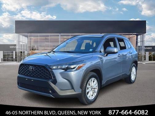 2024 Toyota Corolla Cross LE