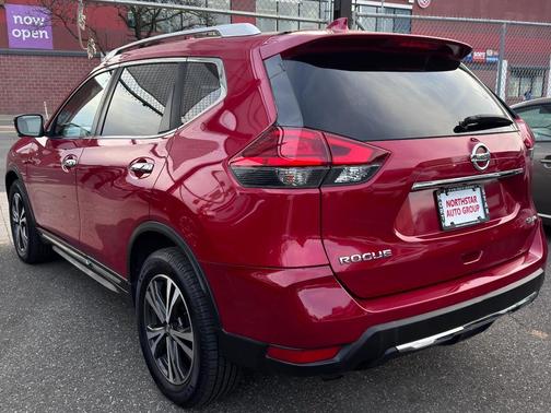 2017 Nissan Rogue SL