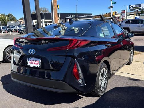 2021 Toyota Prius Prime LE