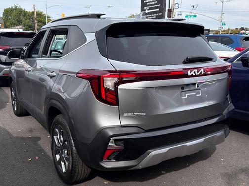 2024 Kia Seltos S