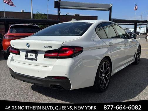 2022 BMW 530 i xDrive