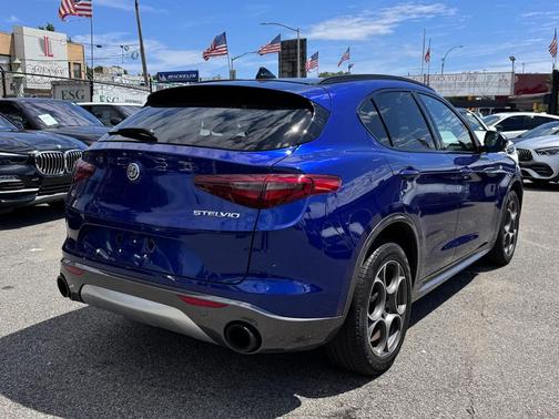 2022 Alfa Romeo Stelvio Ti